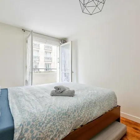 Apartment T2 With Stunning Balcony 55m2 17