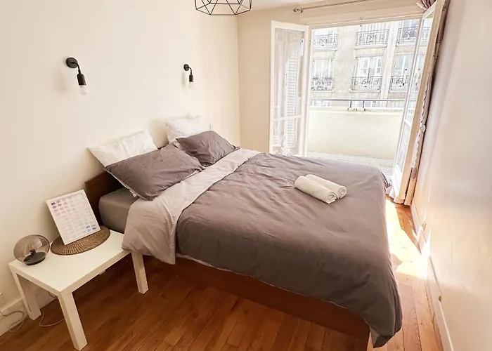 Lejlighed T2 With Stunning Balcony 55m2 17