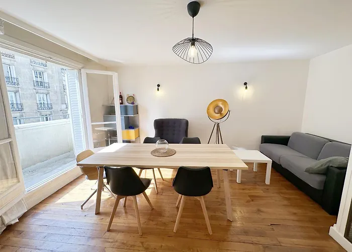 Lejlighed T2 With Stunning Balcony 55m2 17 *